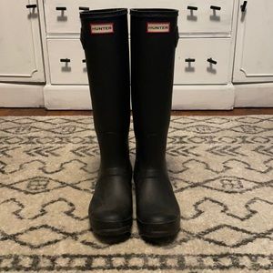 Matte Black Hunter Rainboots